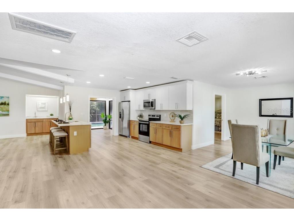 3039 Sandpiper Court Clearwater FL 33762 TB8466685 image3