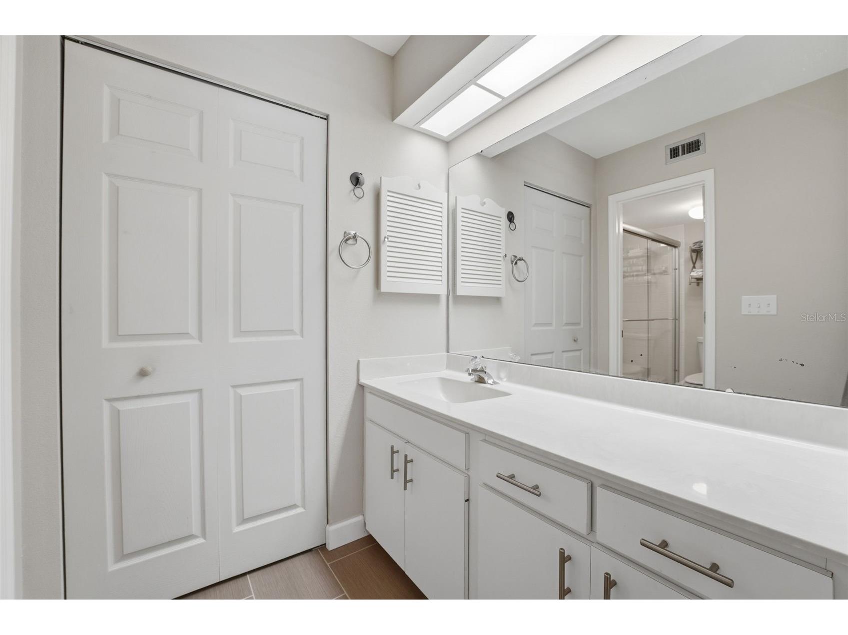 304 108th Street W #110 Bradenton FL 34209 A4681320 image17