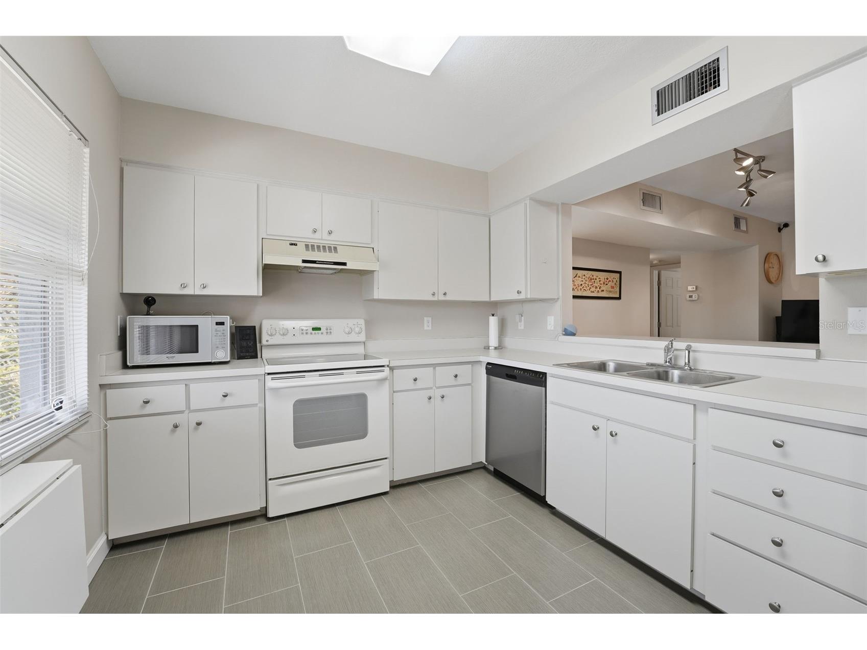 304 108th Street W #110 Bradenton FL 34209 A4681320 image8