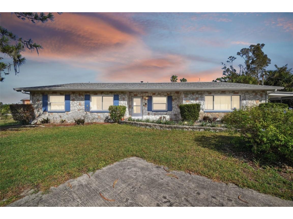304 10th Street SW Ruskin FL 33570 TB8334875 image1