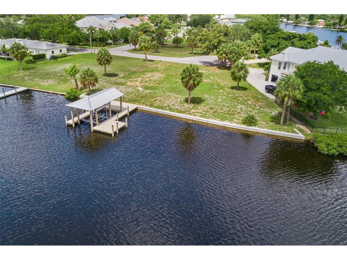 304 14th Street SW Ruskin FL 33570 P4930822 image1