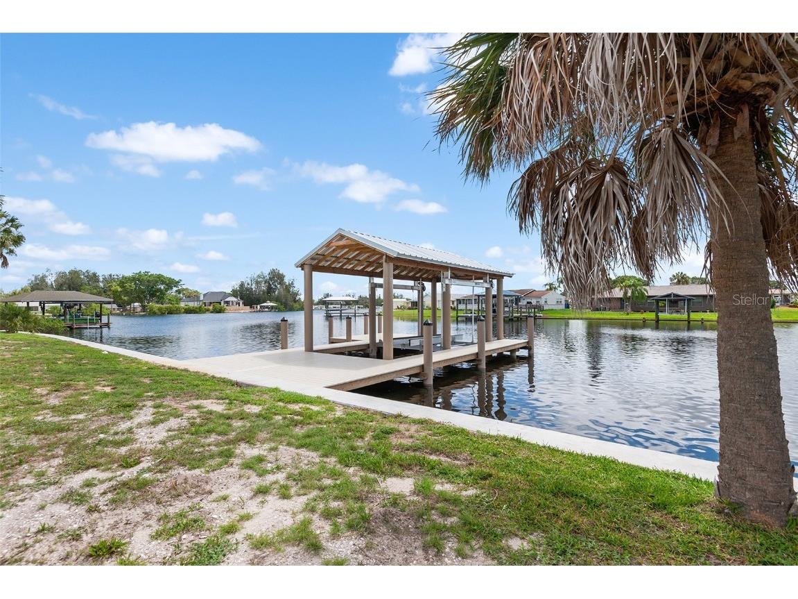 304 14th Street SW Ruskin FL 33570 P4930822 image5