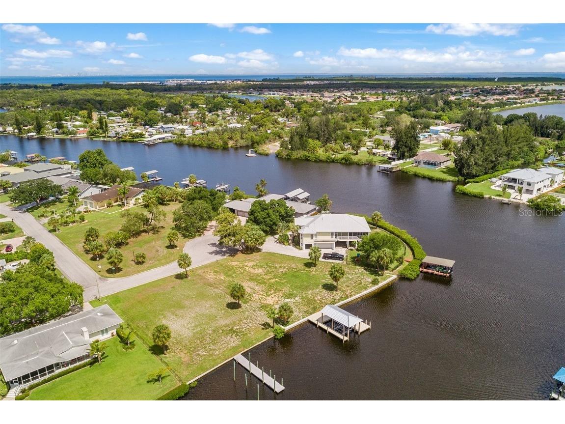 304 14th Street SW Ruskin FL 33570 P4930822 image8