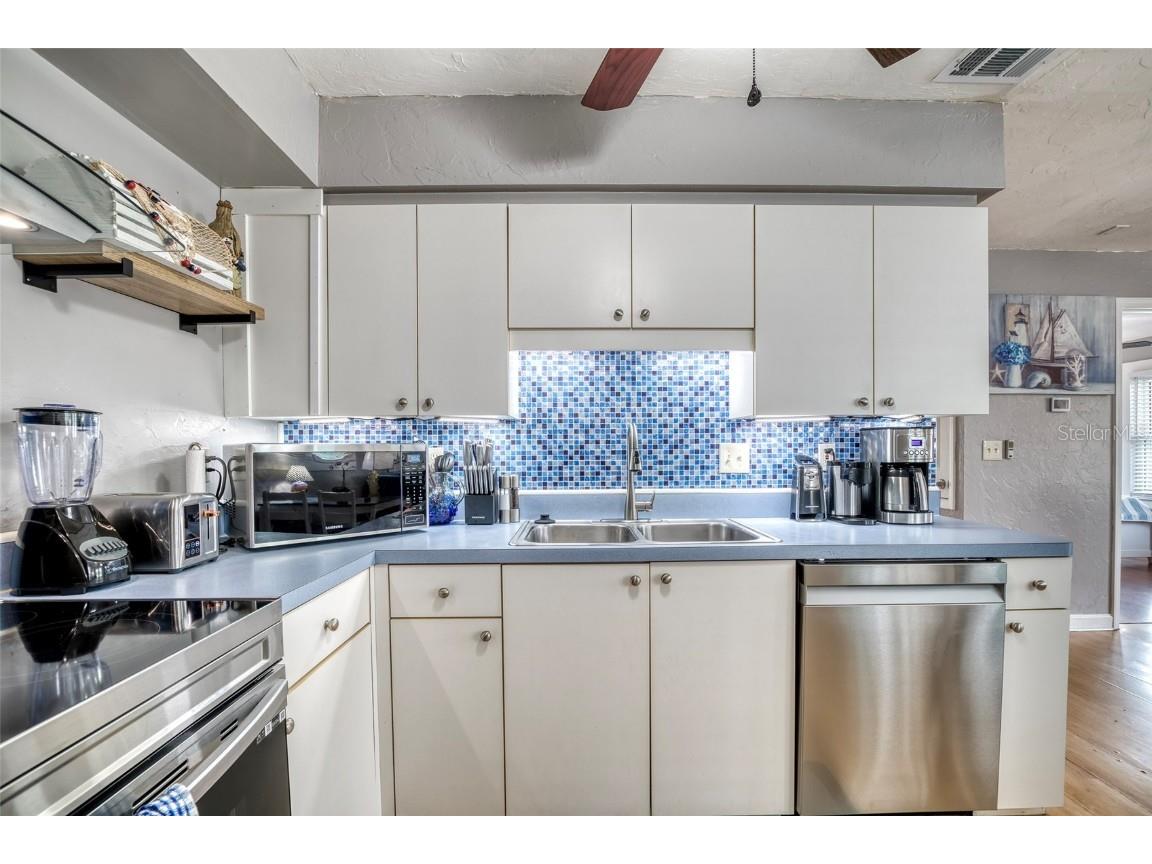 304 15th Street W Bradenton FL 34205 A4671828 image58