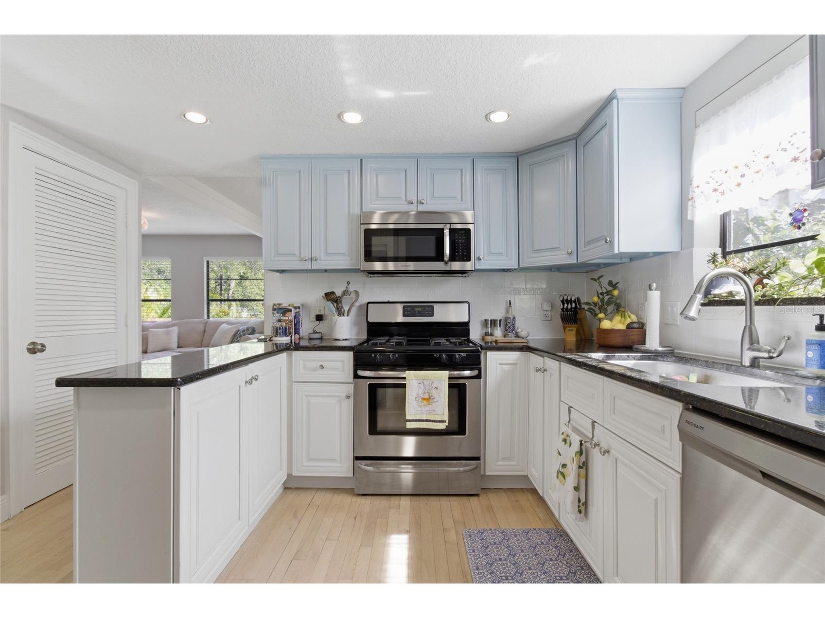 304 16th Avenue N Saint Petersburg FL 33704 TB8515389 image11