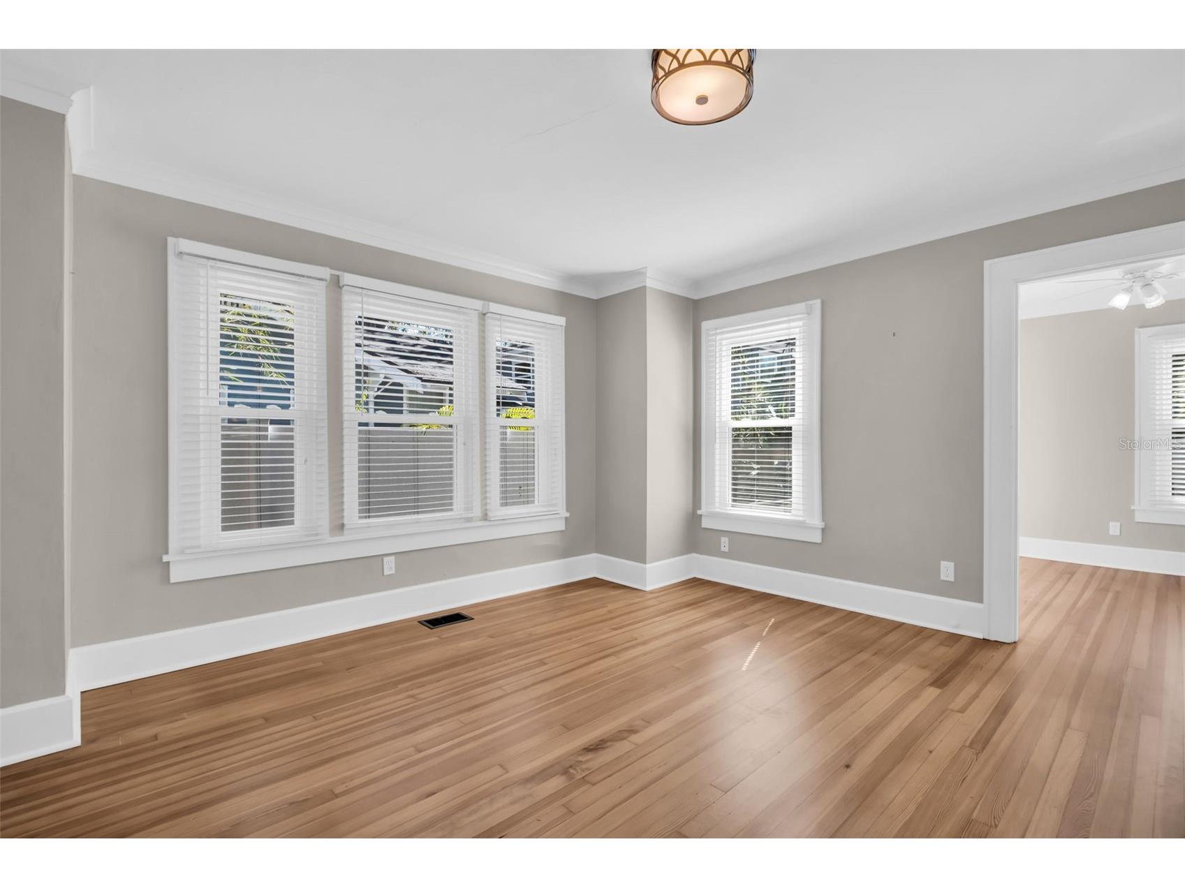 304 21st Avenue N Saint Petersburg FL 33704 TB8420047 image23