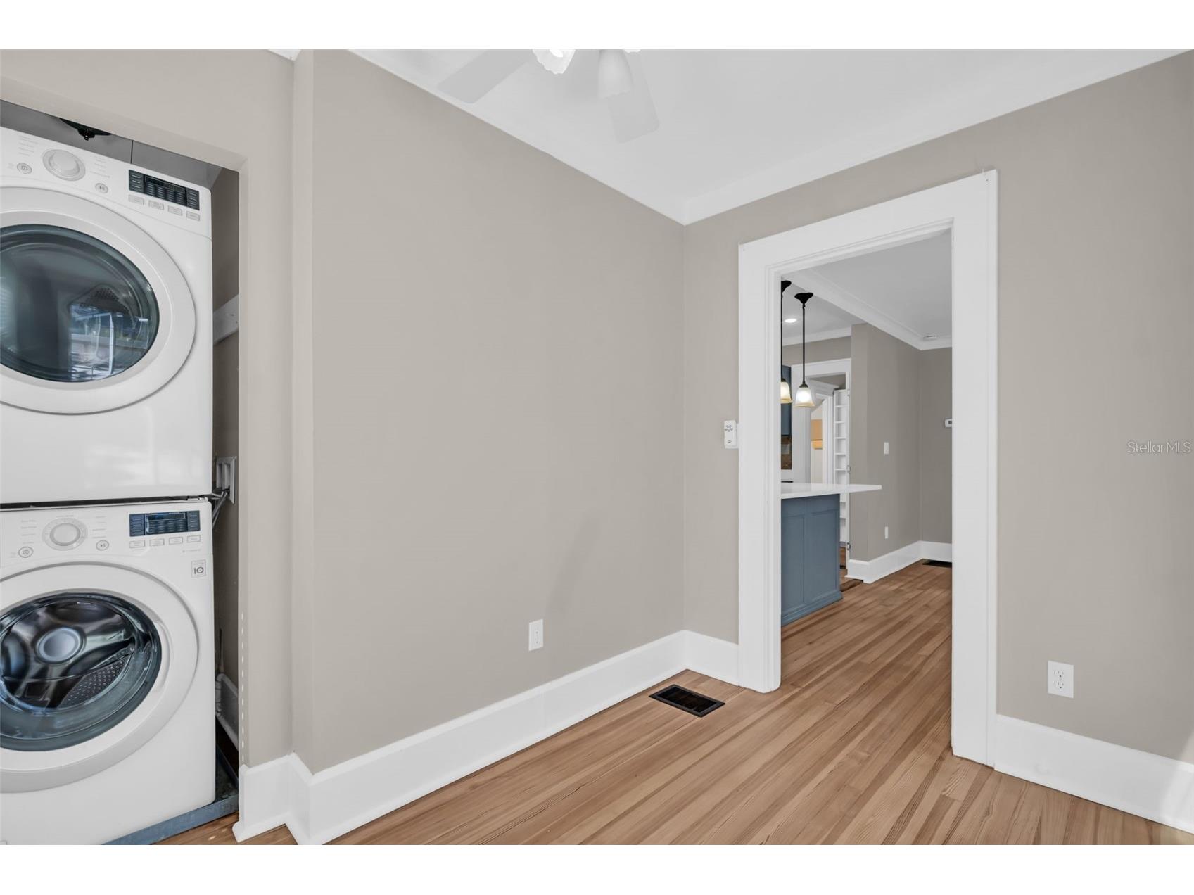 304 21st Avenue N Saint Petersburg FL 33704 TB8420047 image36