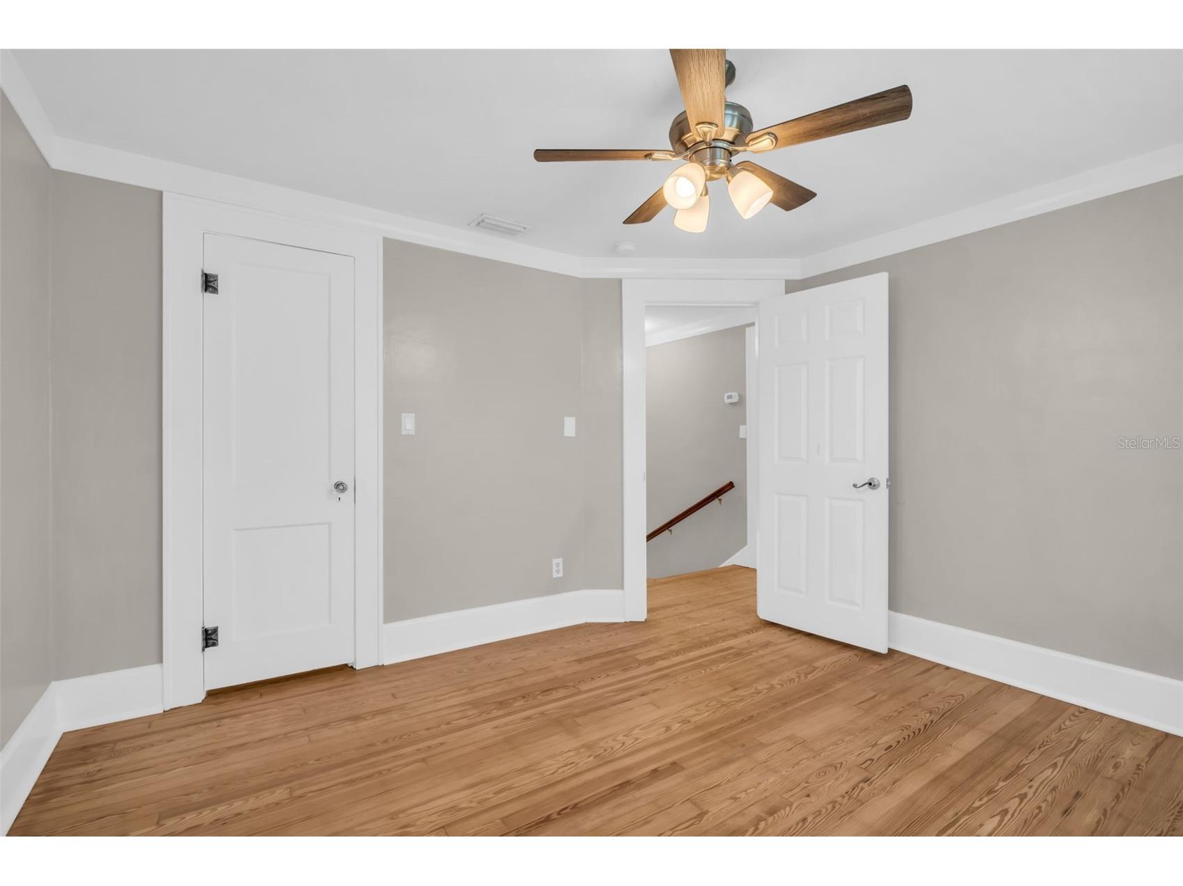 304 21st Avenue N Saint Petersburg FL 33704 TB8420047 image47