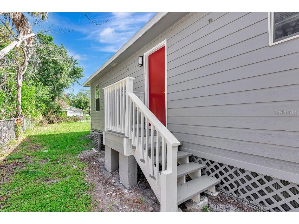 304 21st Street W Palmetto FL 34221 A4665746 image7