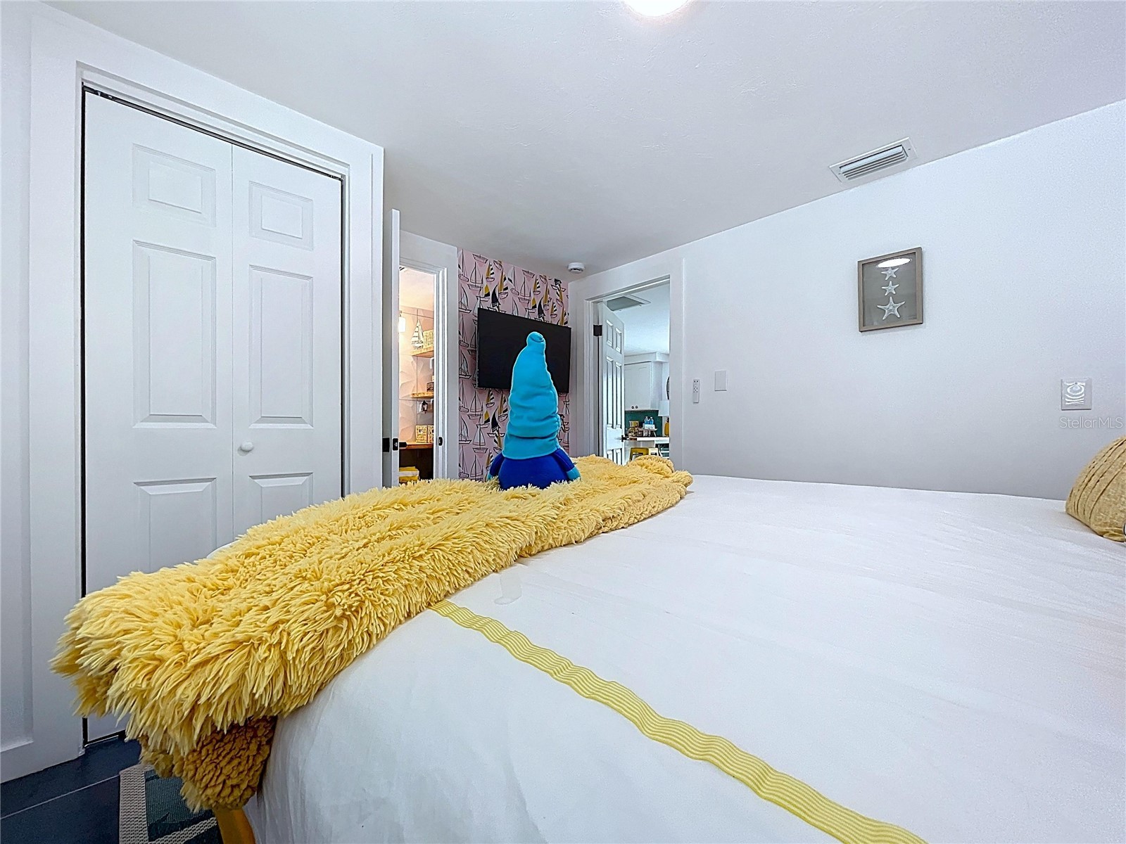 304 29th Street #A Holmes Beach FL 34217 A4679989 image19