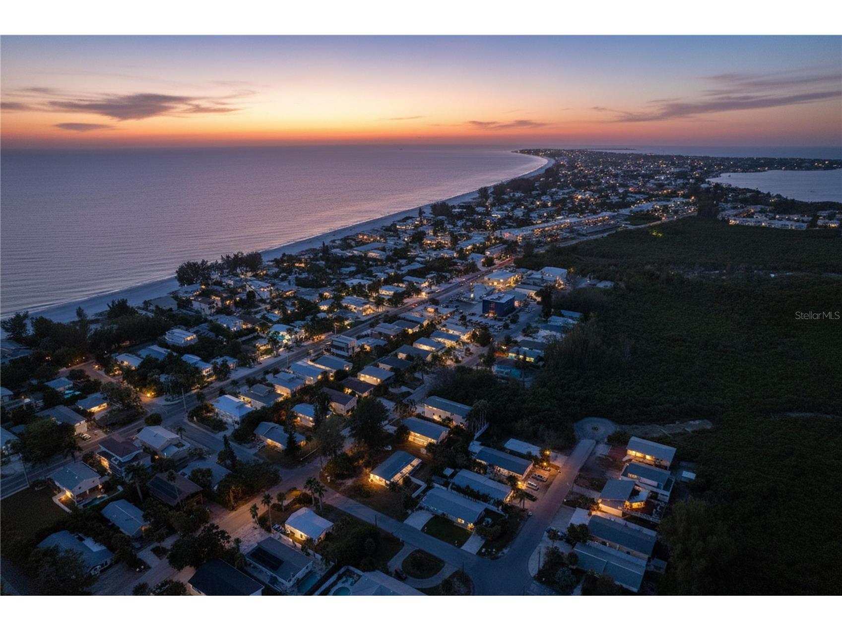 304 29th Street #A Holmes Beach FL 34217 A4679989 image34