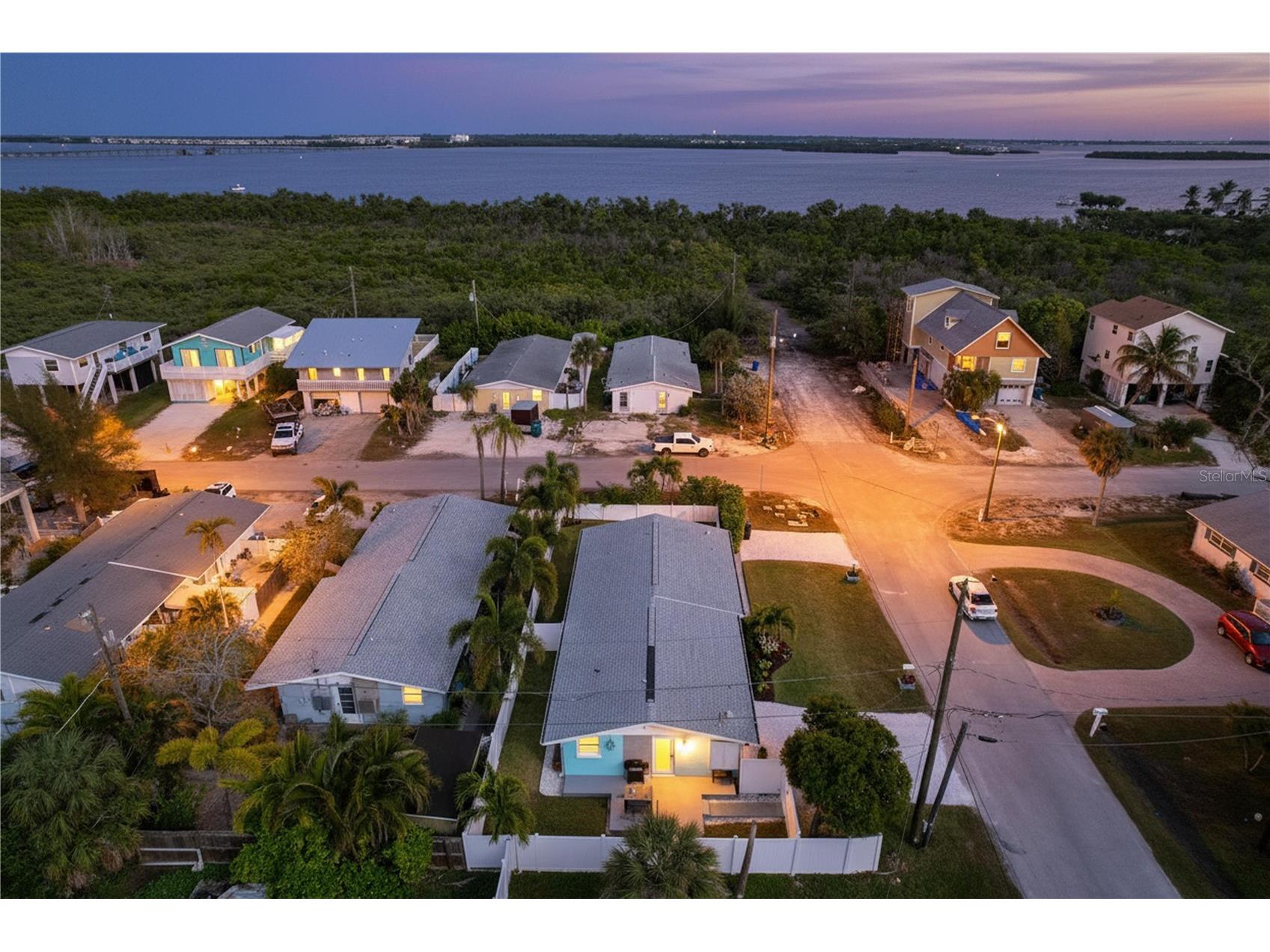 304 29th Street #A Holmes Beach FL 34217 A4679989 image36
