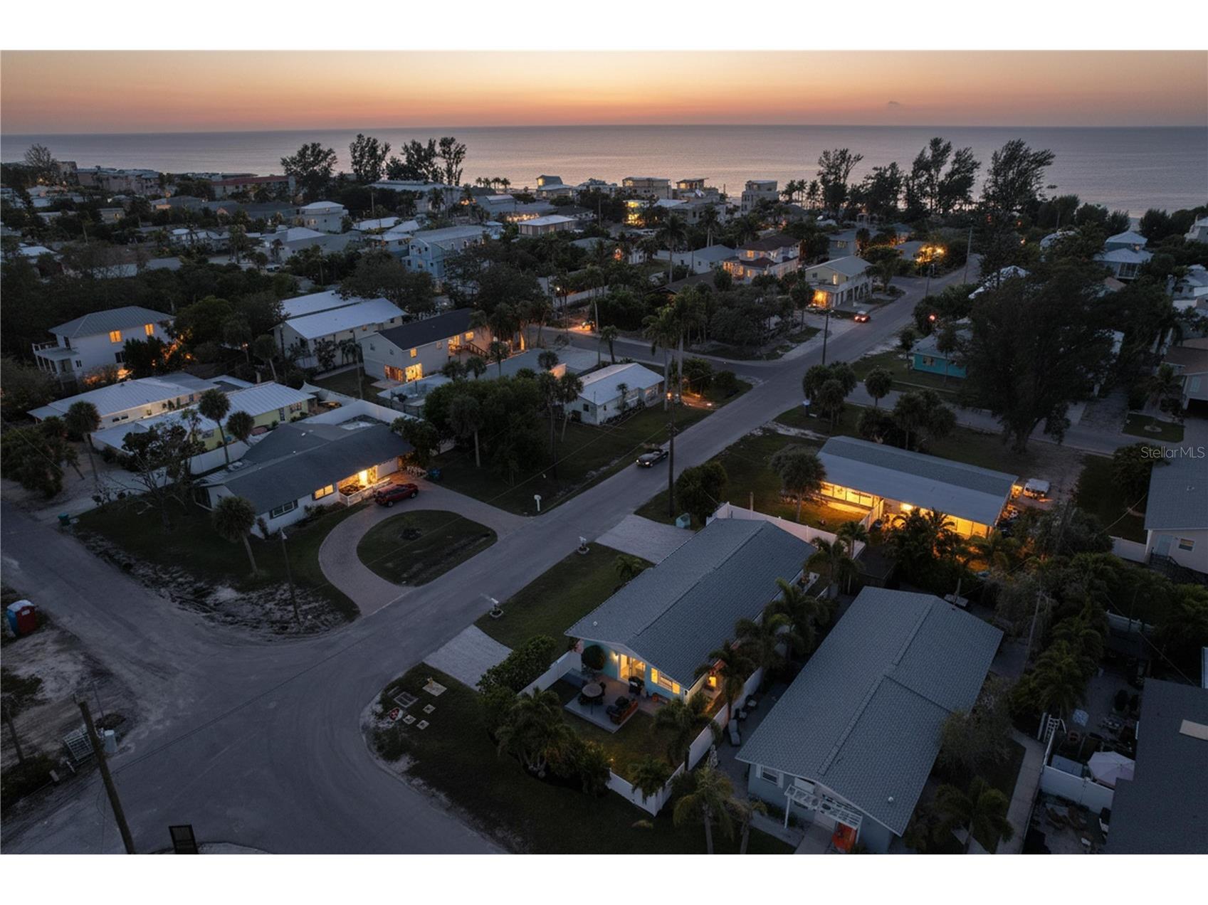 304 29th Street #A Holmes Beach FL 34217 A4679989 image37