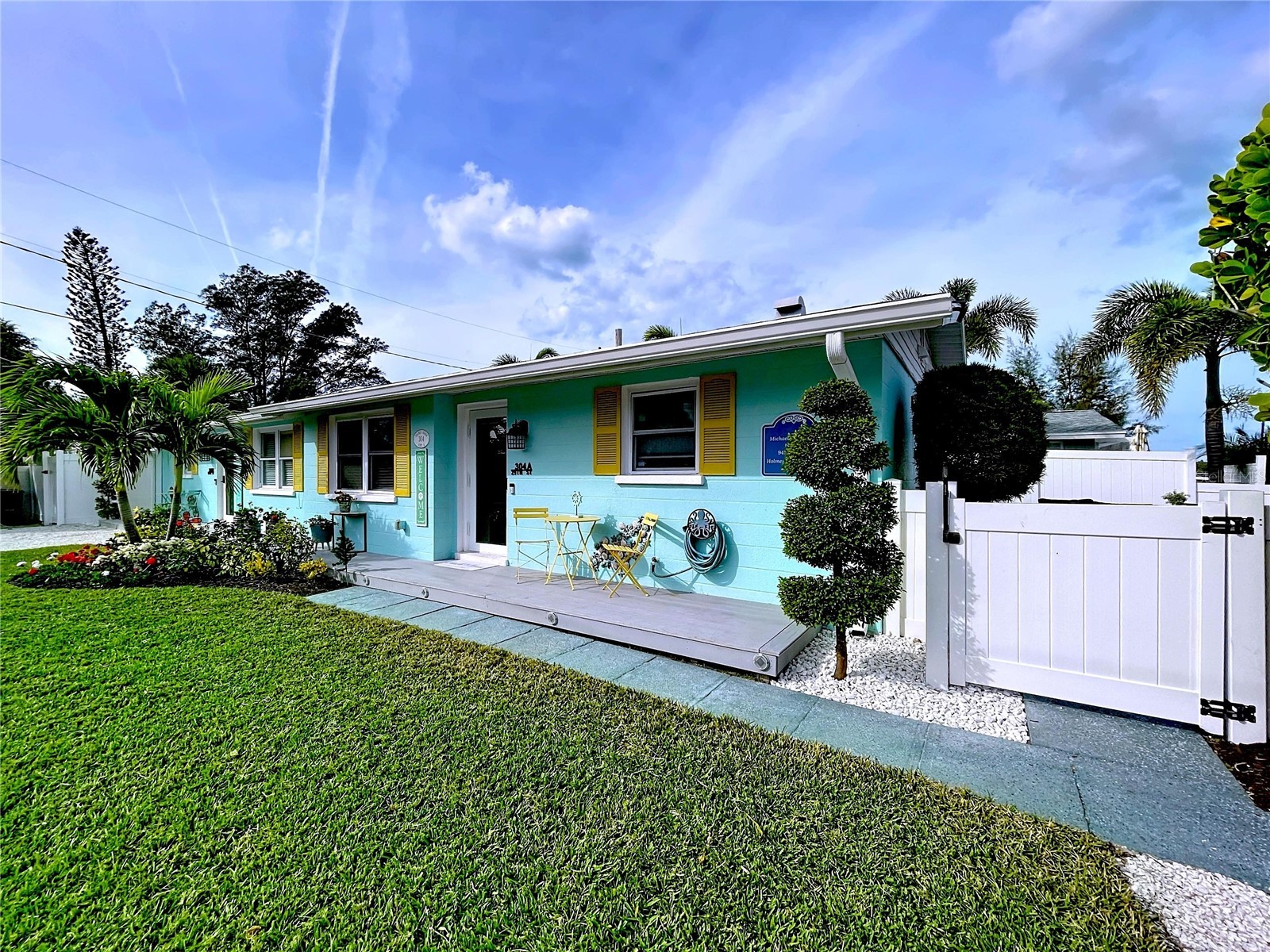304 29th Street #A Holmes Beach FL 34217 A4679989 image4