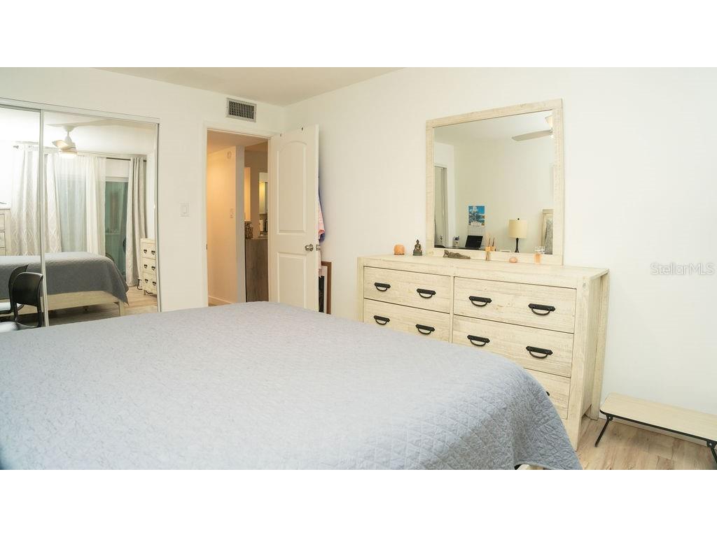 304 46th Avenue Terrace W #216 Bradenton FL 34207 A4674706 image11