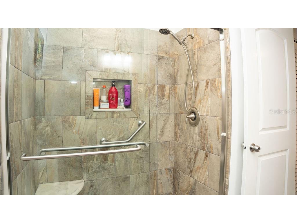 304 46th Avenue Terrace W #216 Bradenton FL 34207 A4674706 image13