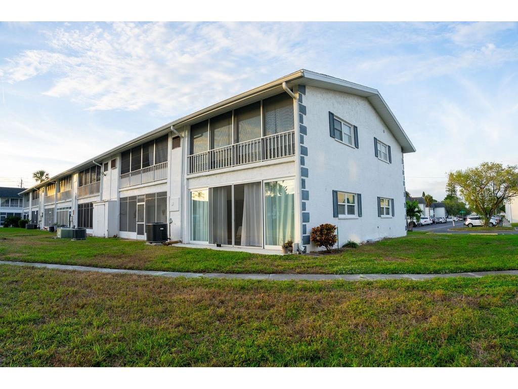 304 46th Avenue Terrace W #216 Bradenton FL 34207 A4674706 image18