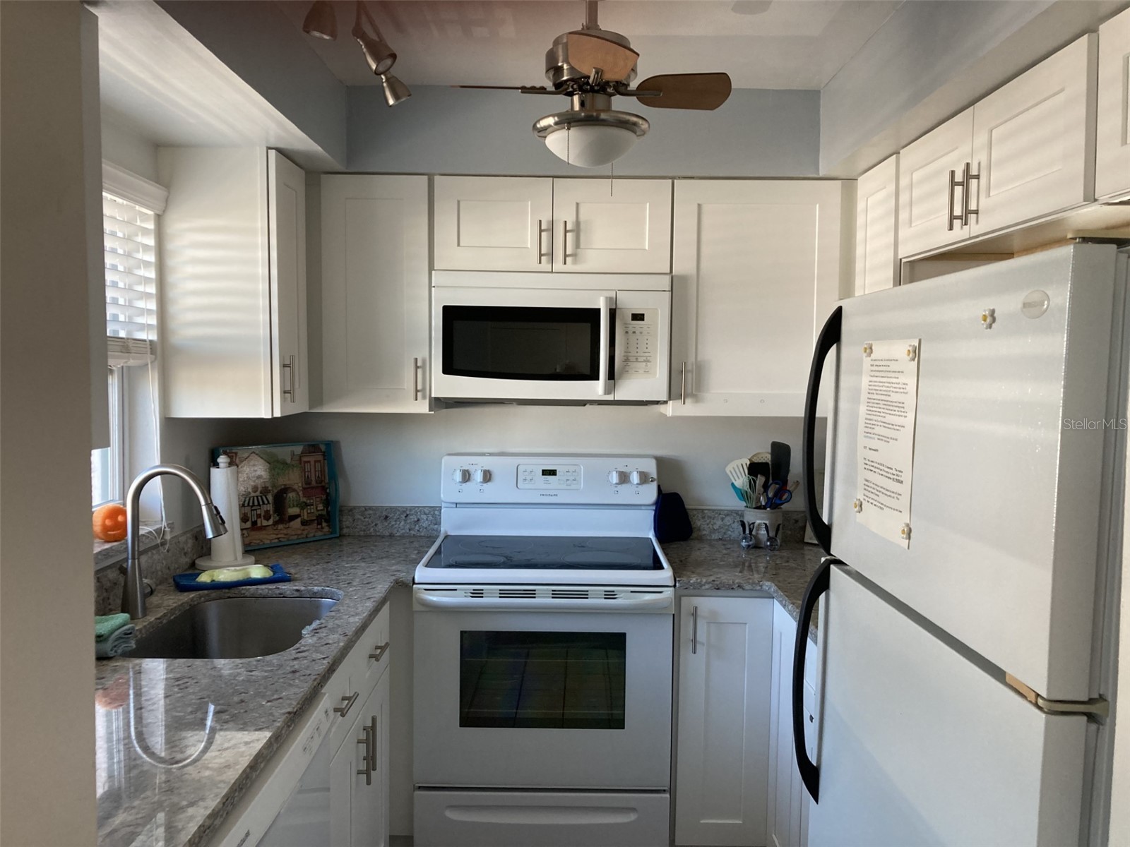 304 47th Avenue Drive W #307 Bradenton FL 34207 A4685990 image3