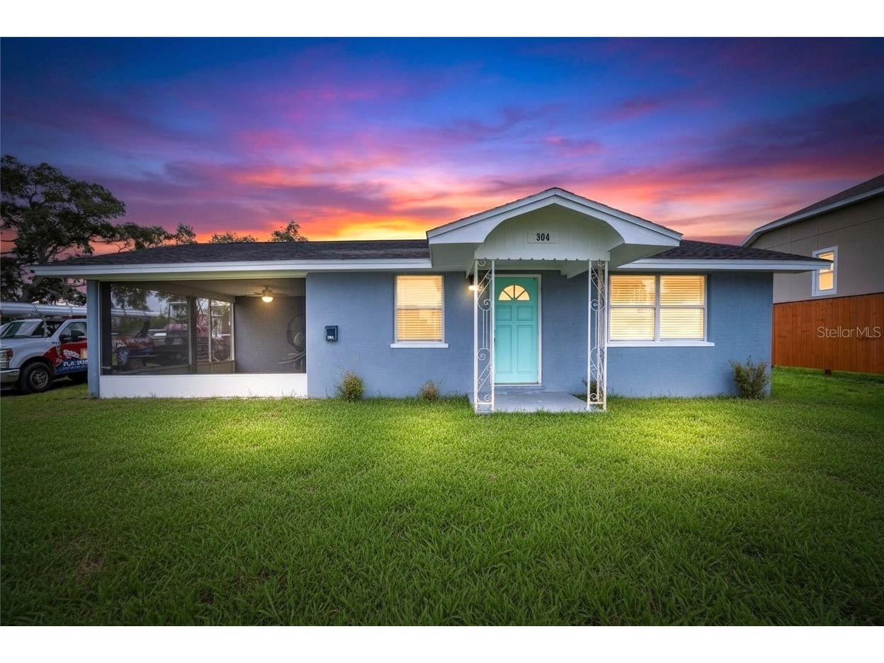 304 4th Avenue NW Ruskin FL 33570 TB8513357 image1