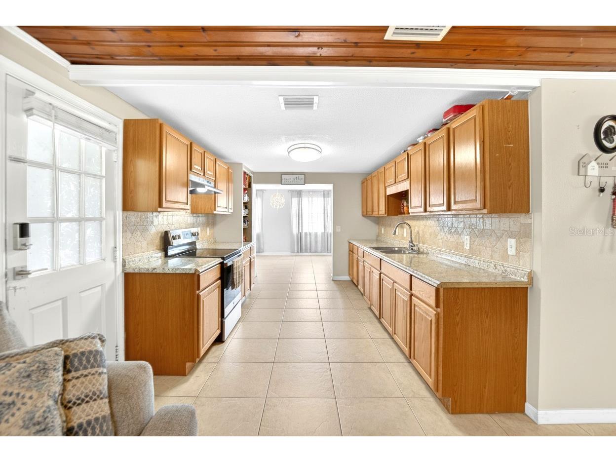 304 4th Avenue NW Ruskin FL 33570 TB8513357 image12
