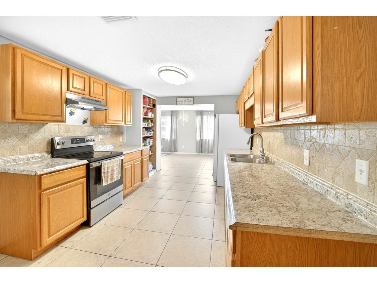 304 4th Avenue NW Ruskin FL 33570 TB8513357 image13