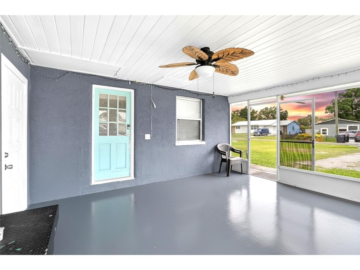 304 4th Avenue NW Ruskin FL 33570 TB8513357 image8