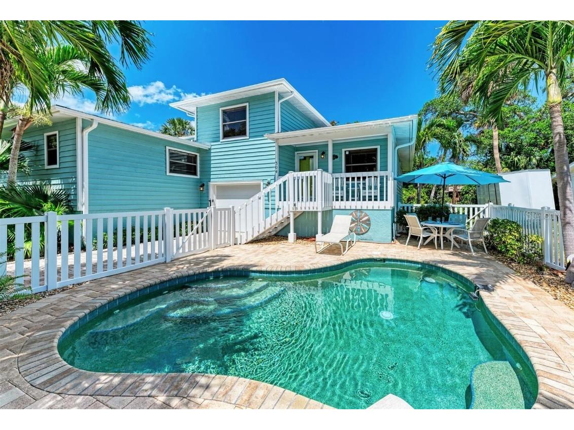 304 74th Street #B Holmes Beach FL 34217 A4659641 image3