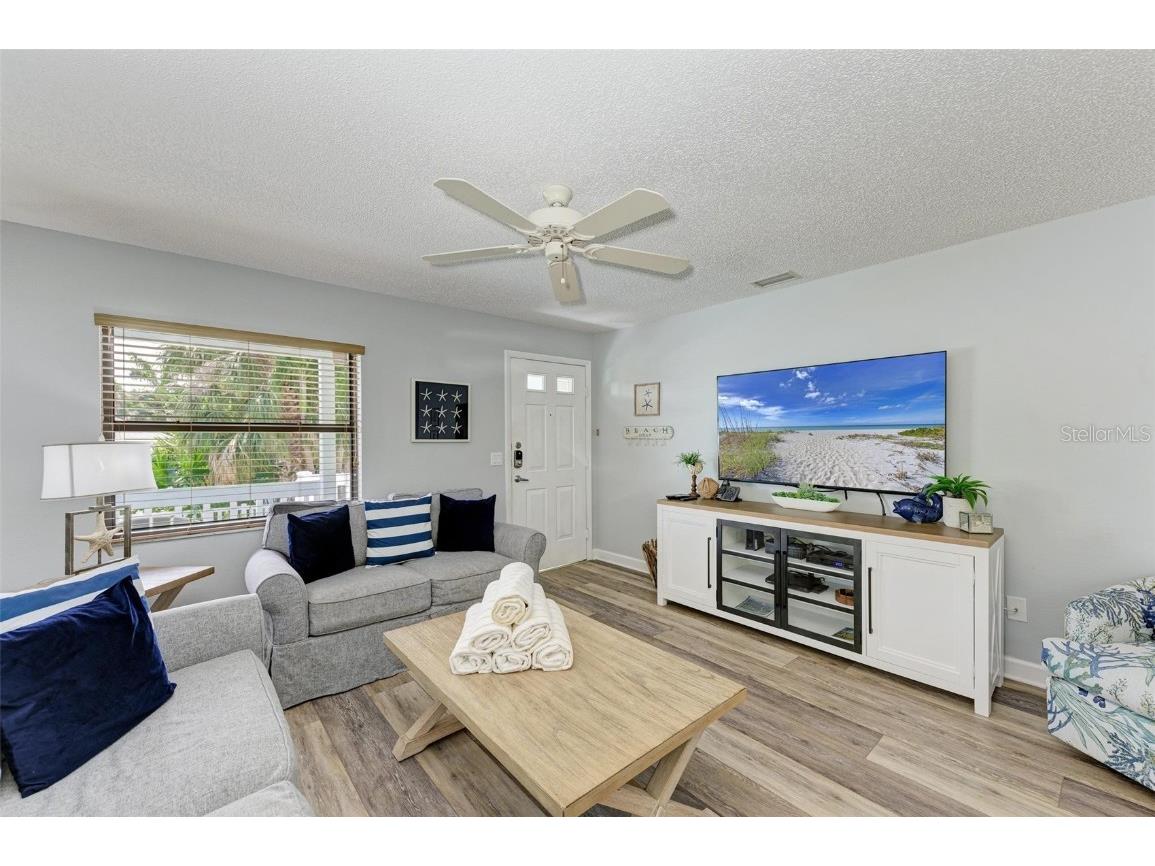 304 74th Street #B Holmes Beach FL 34217 A4659641 image4