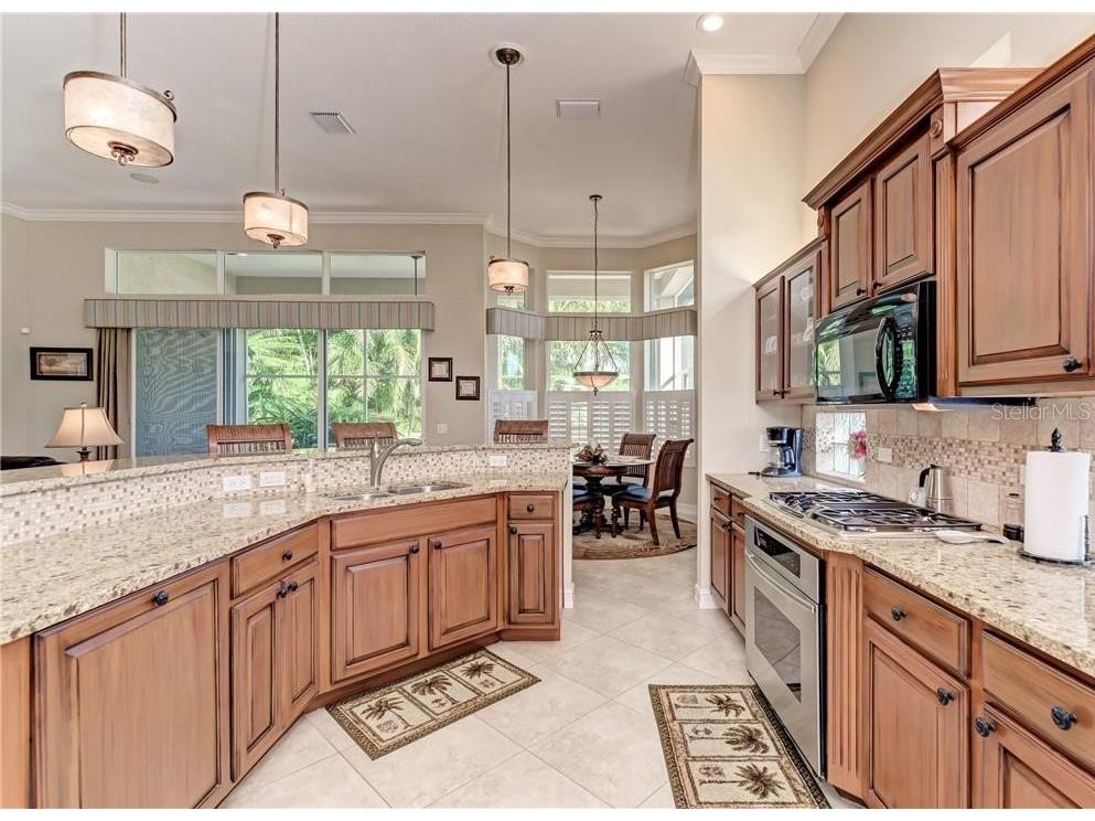 304 8th Avenue E Palmetto FL 34221 A4530189 image7