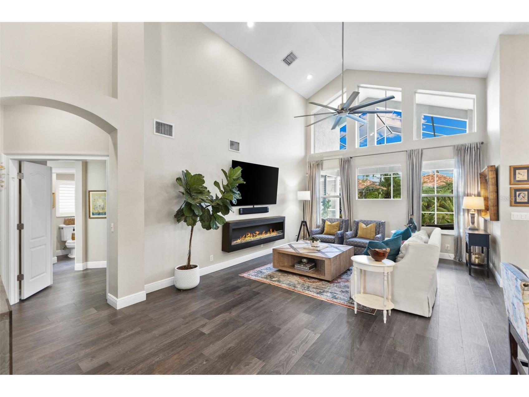 304 9th Avenue E Palmetto FL 34221 TB8427310 image7