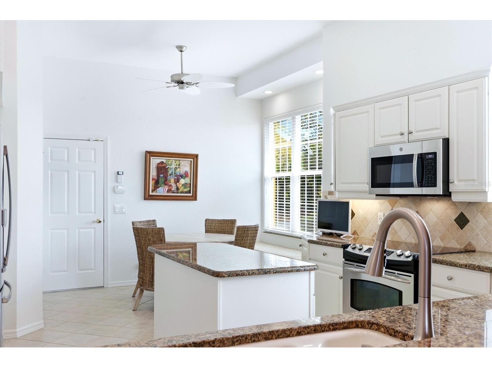 304 Bermuda Court #14 Venice FL 34293 N6142670 image17