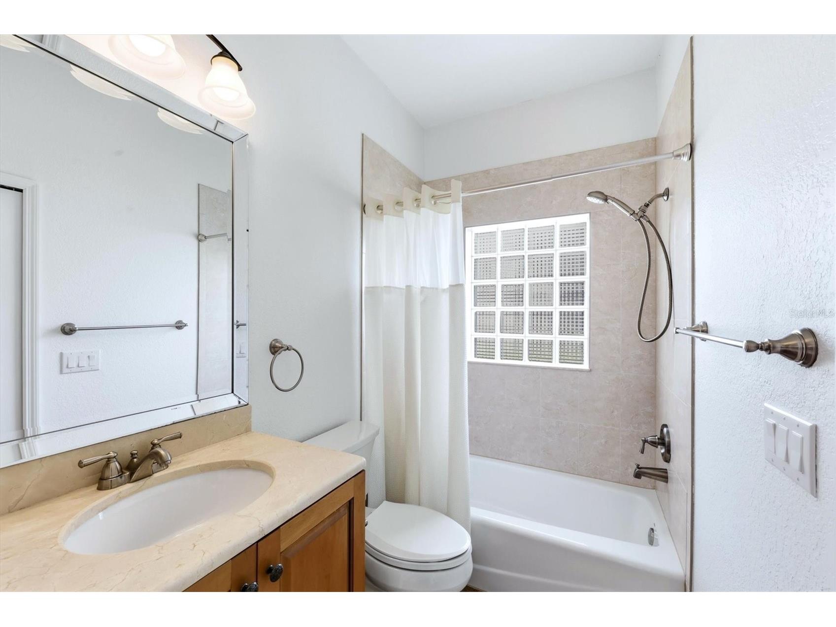 304 Bermuda Court #14 Venice FL 34293 N6142670 image29