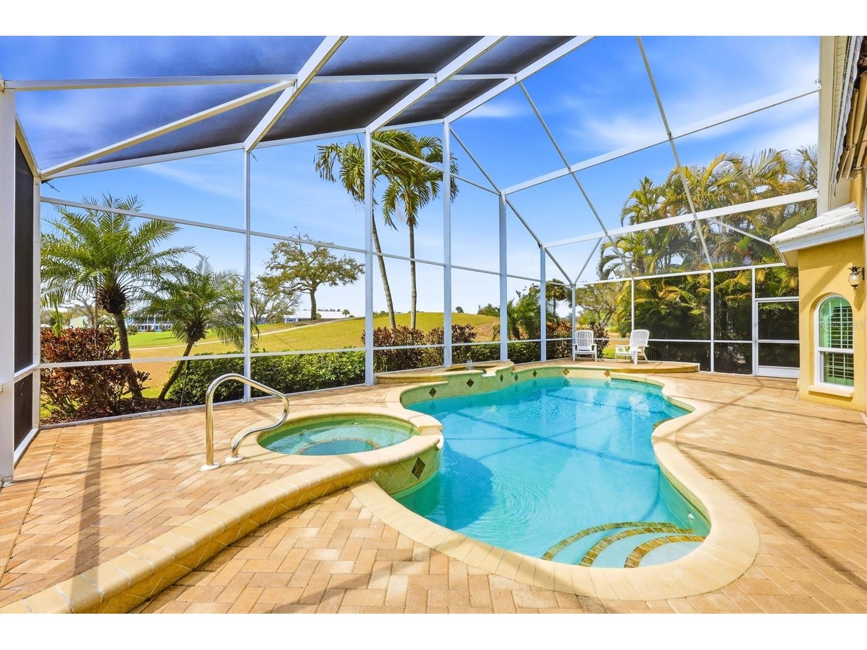 304 Bermuda Court #14 Venice FL 34293 N6142670 image9