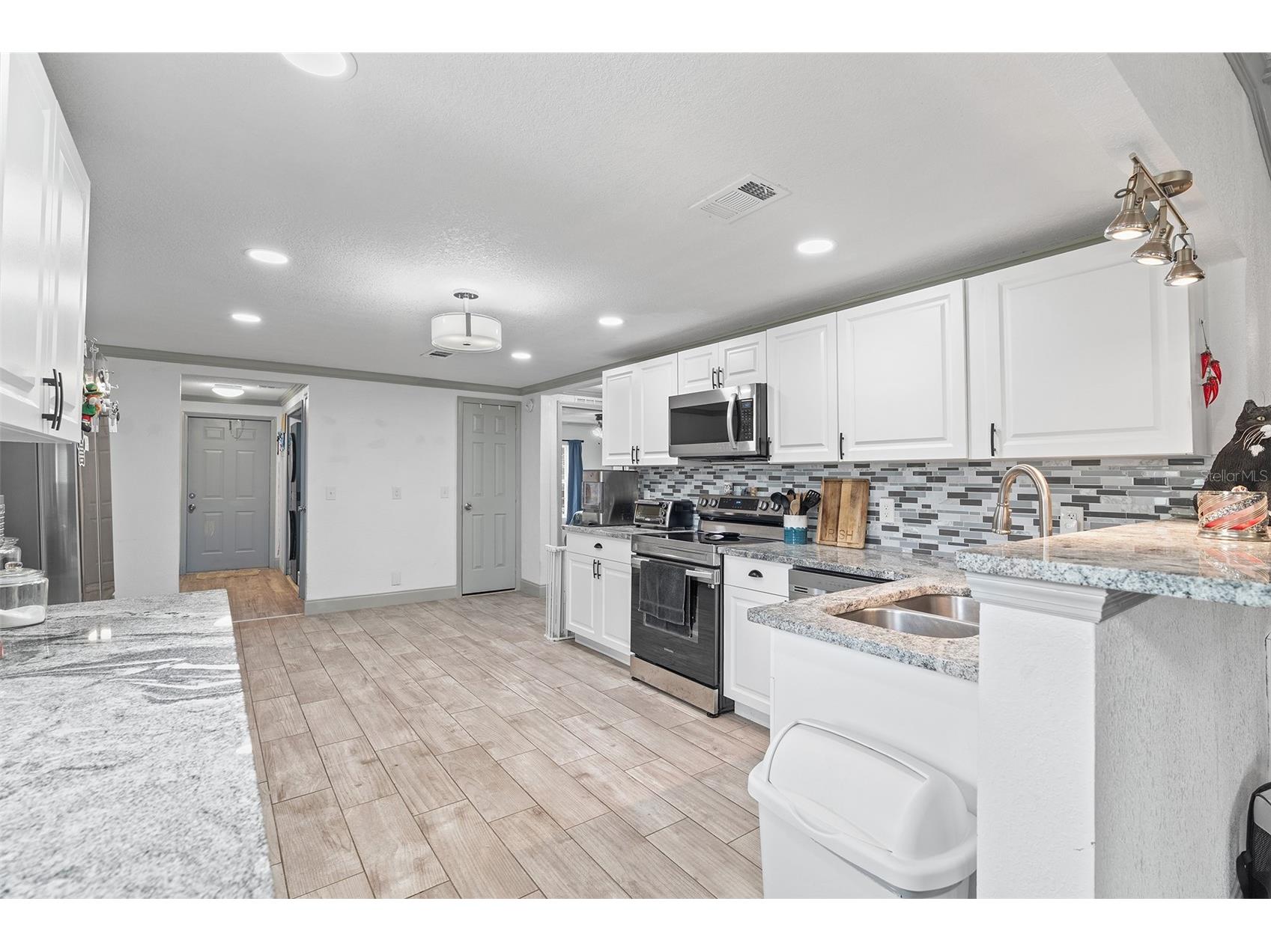 304 Buck Trail Davenport FL 33837 S5143692 image7