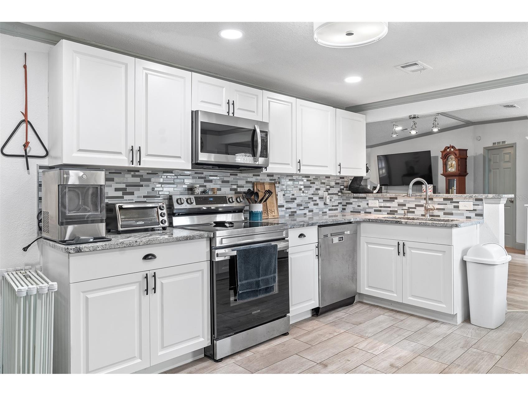 304 Buck Trail Davenport FL 33837 S5143692 image9