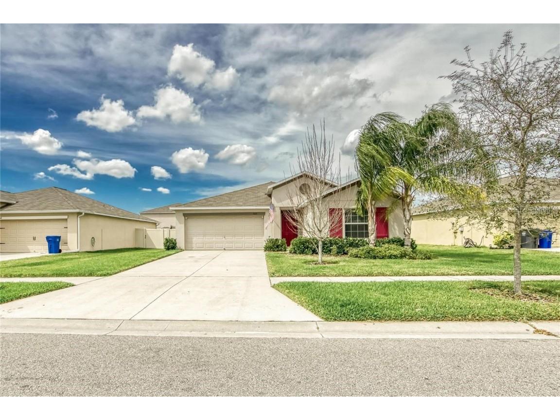 304 Cascade Bend Drive Ruskin FL 33570 TB8445390 image1