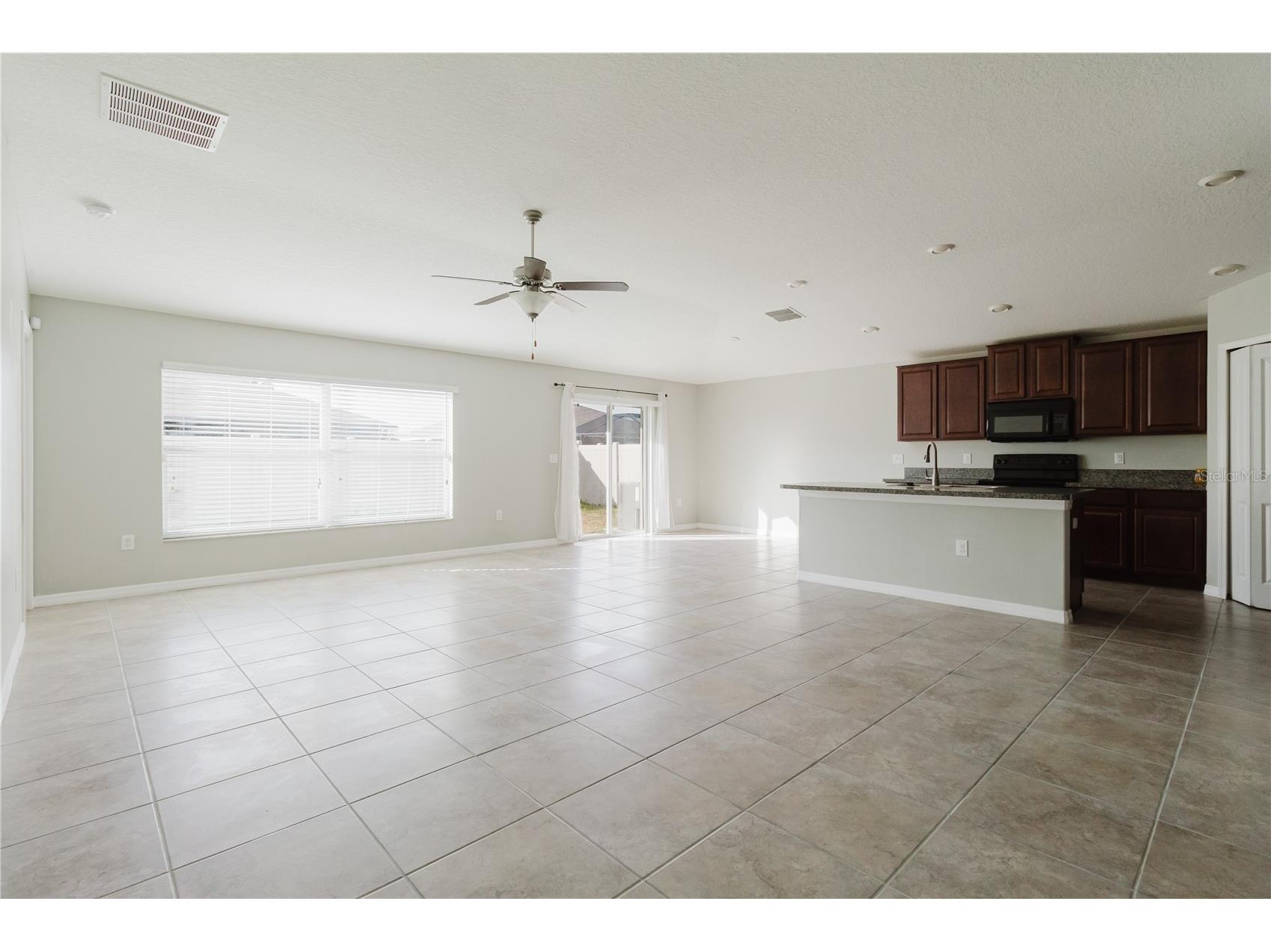 304 Cascade Bend Drive Ruskin FL 33570 TB8462184 image12