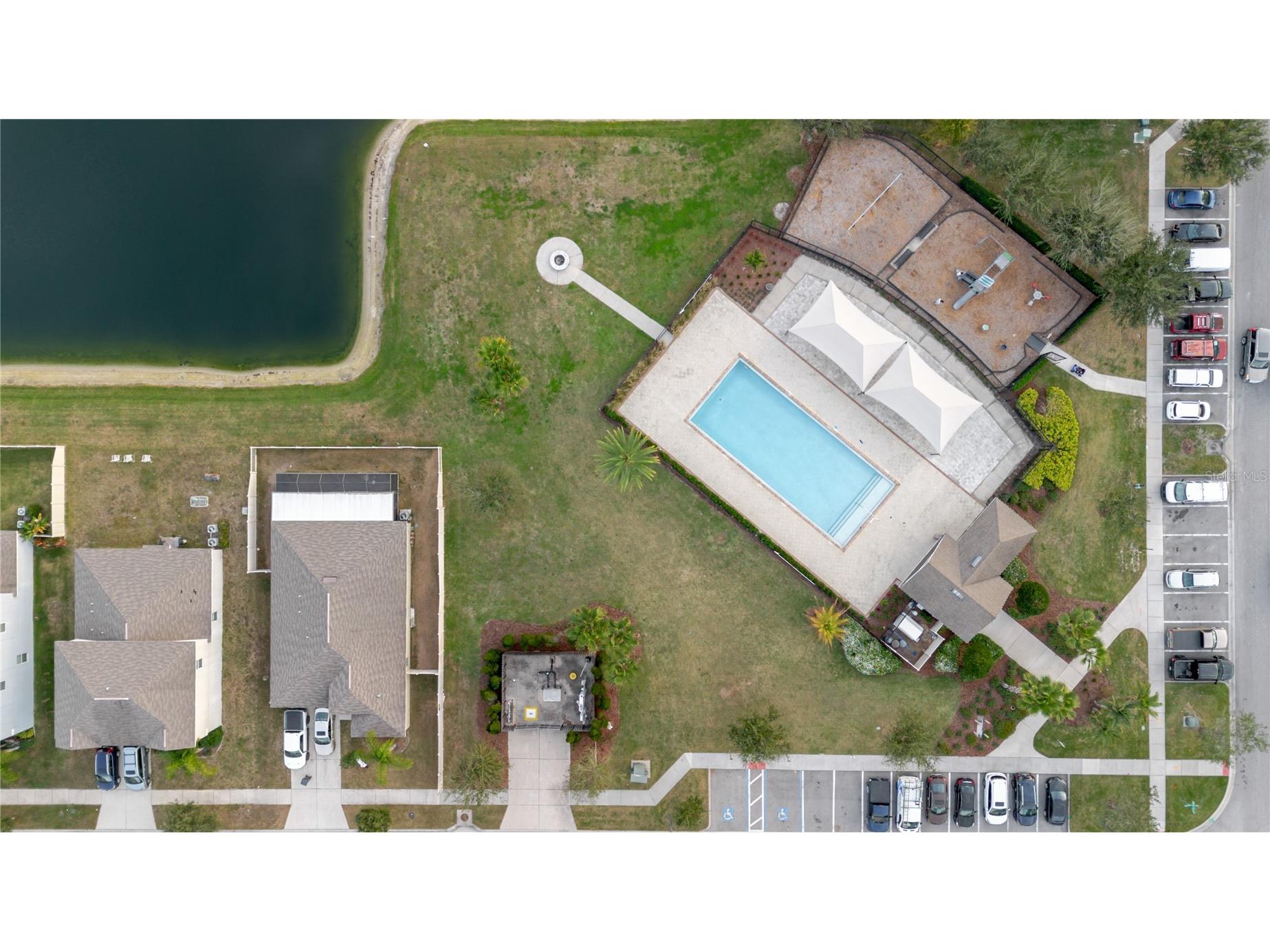 304 Cascade Bend Drive Ruskin FL 33570 TB8462184 image24