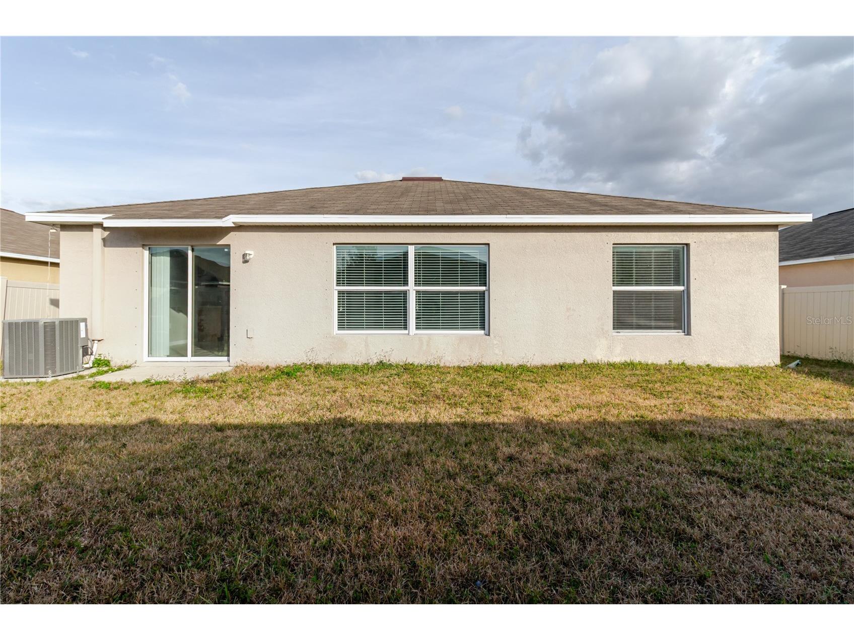 304 Cascade Bend Drive Ruskin FL 33570 TB8462184 image28