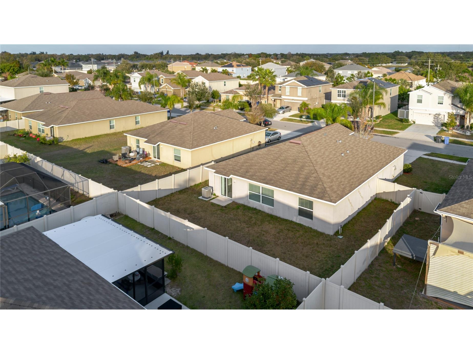 304 Cascade Bend Drive Ruskin FL 33570 TB8462184 image31