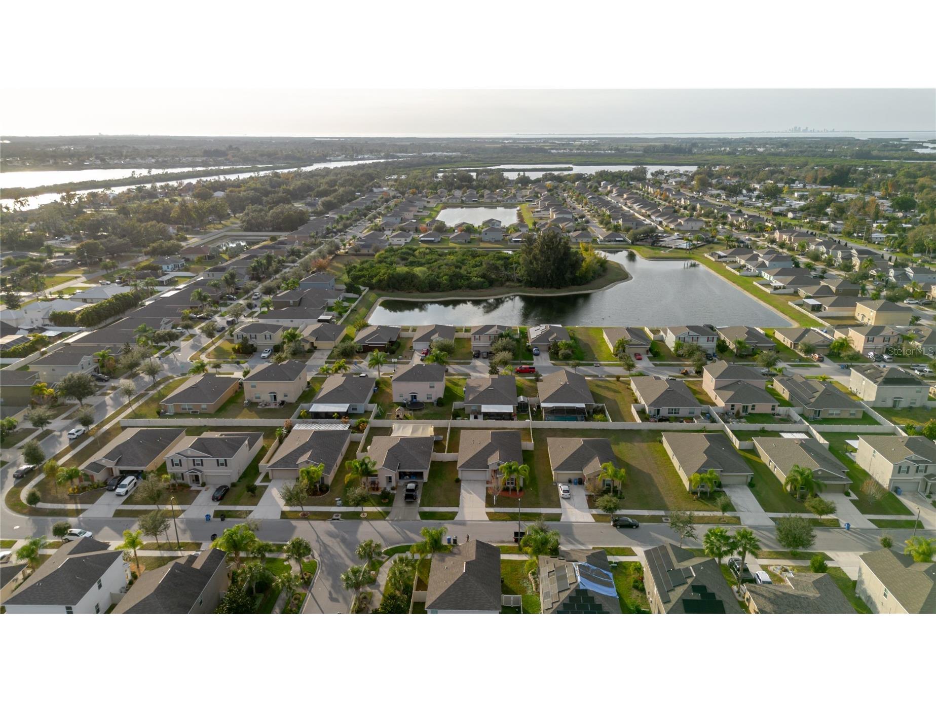304 Cascade Bend Drive Ruskin FL 33570 TB8462184 image34