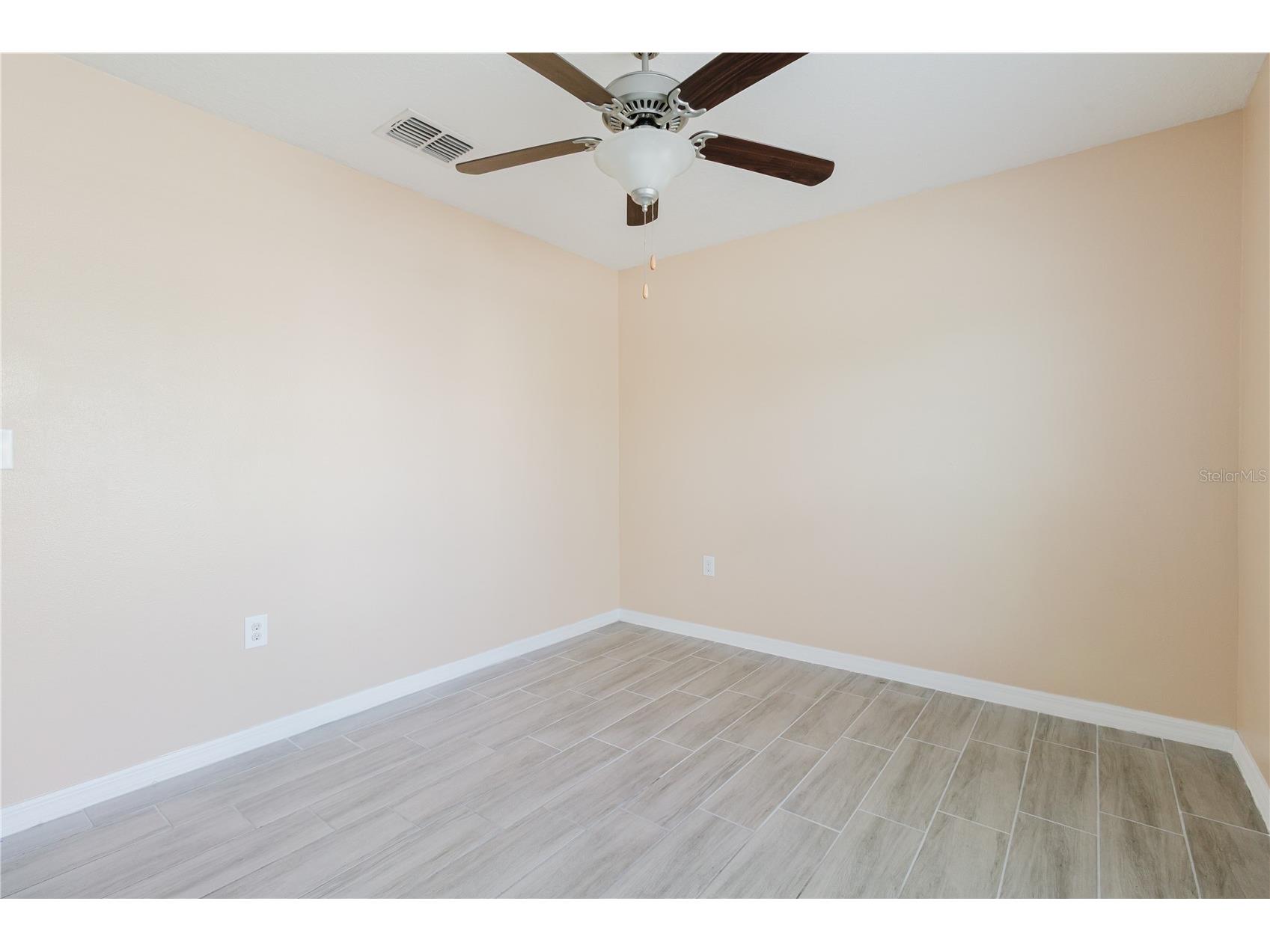 304 Cascade Bend Drive Ruskin FL 33570 TB8462184 image40