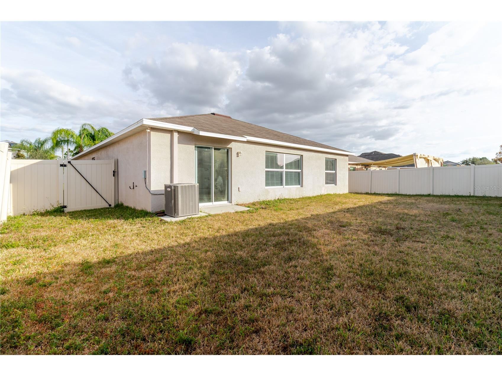 304 Cascade Bend Drive Ruskin FL 33570 TB8462184 image46