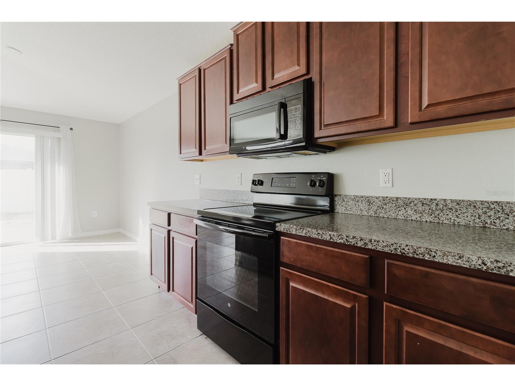 304 Cascade Bend Drive Ruskin FL 33570 TB8462184 image6