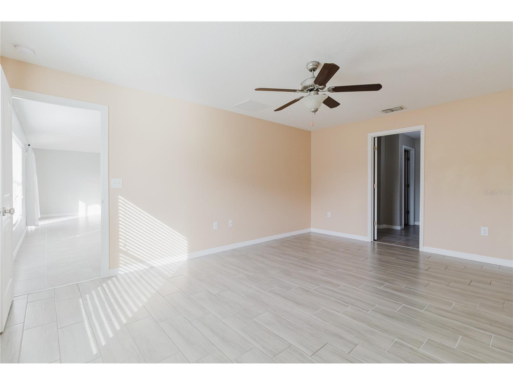 304 Cascade Bend Drive Ruskin FL 33570 TB8462184 image66