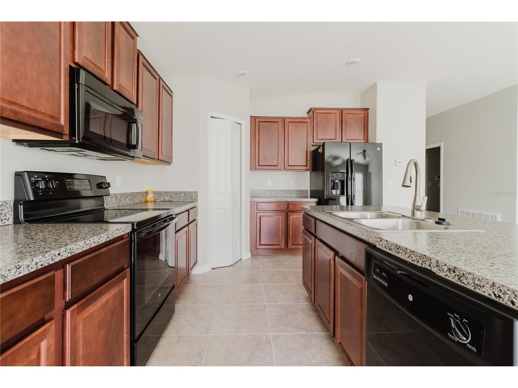 304 Cascade Bend Ruskin FL 33570 TB8502410 image78