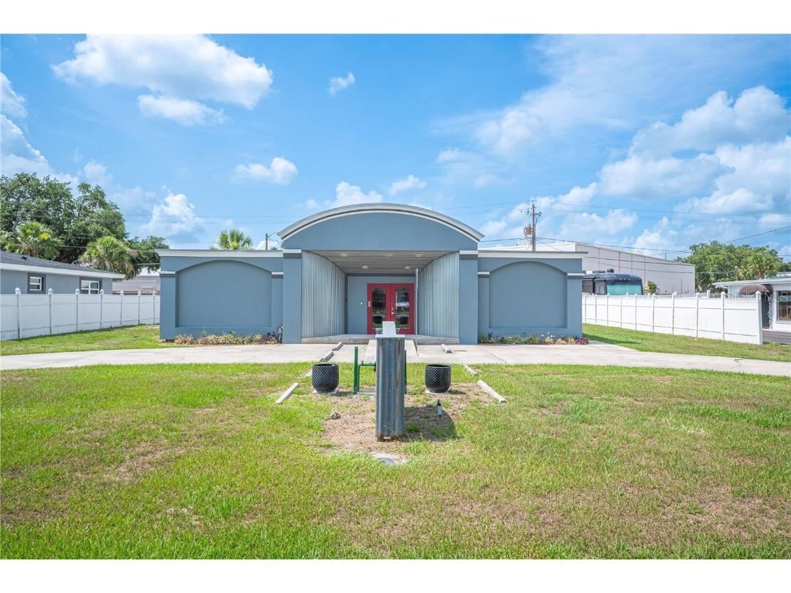 304 Doris Drive Lakeland FL 33813 P4935223 image1