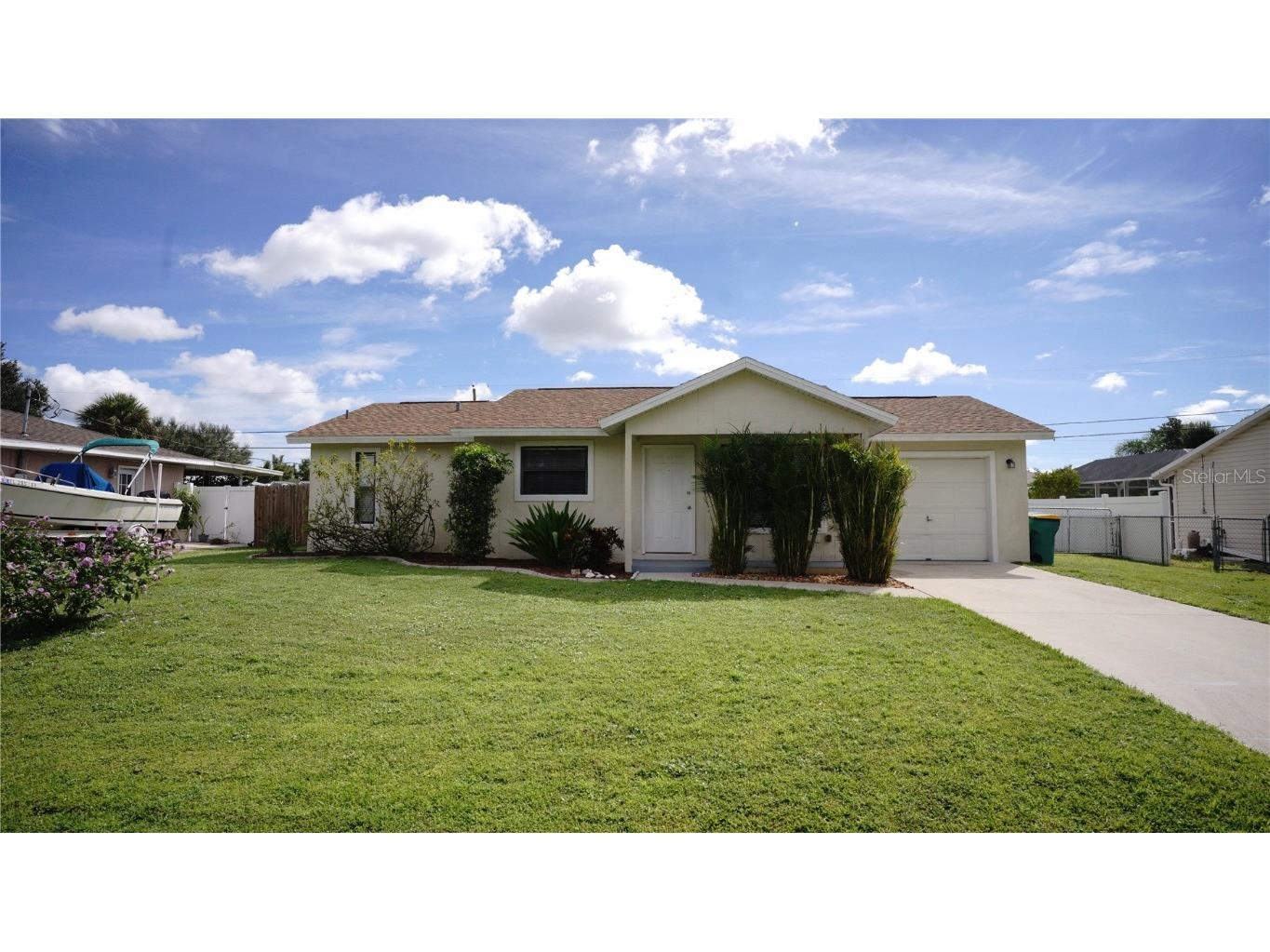 304 Fletcher Street Port Charlotte FL 33954 O6348180 image1