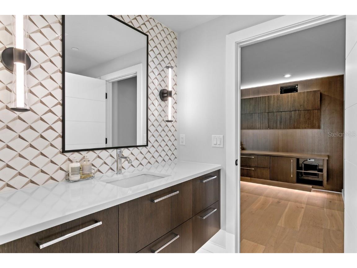 304 Gulf Boulevard Indian Rocks Beach FL 33785 TB8450289 image13