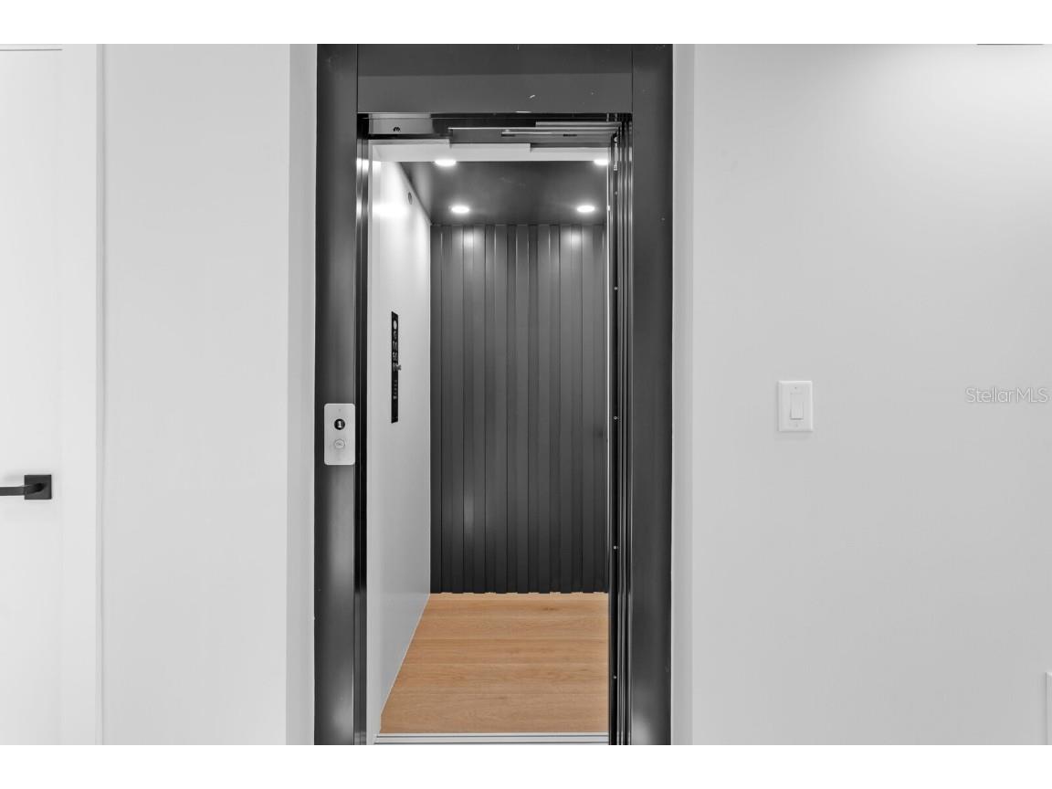 304 Gulf Boulevard Indian Rocks Beach FL 33785 TB8450289 image16